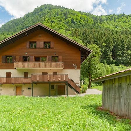 Grand Appartement Proche Gd Bornand Glieres-Val-de-Borne Exterior photo