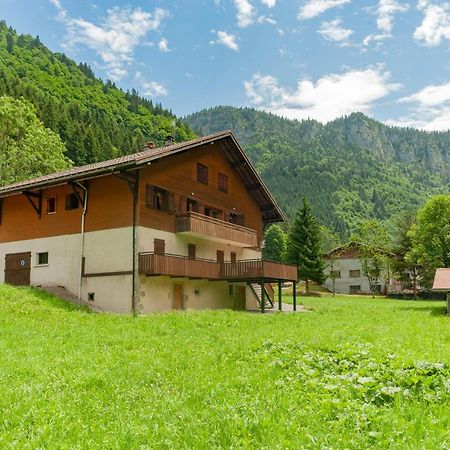 Grand Appartement Proche Gd Bornand Glieres-Val-de-Borne Exterior photo